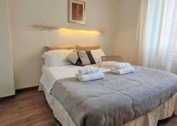 Brightful With Balcony, Airc At Teano Subway Apartament Rzym