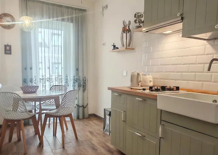 Brightful With Balcony, Airc At Teano Subway Apartament Rzym